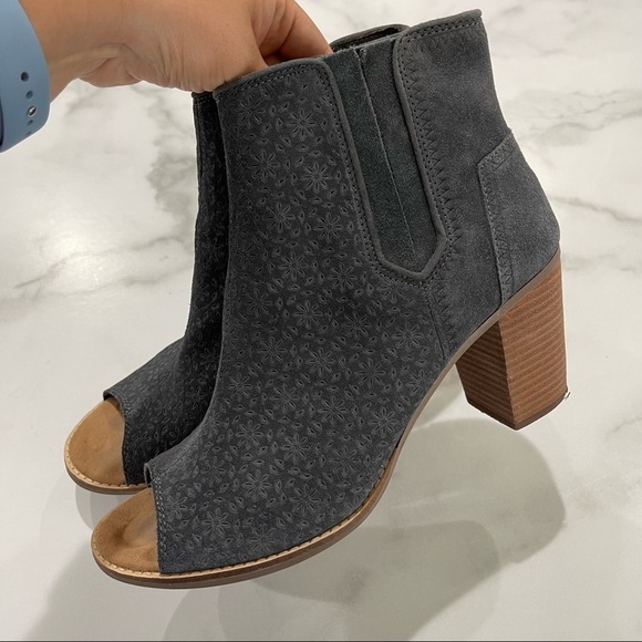 Toms Majorca Peep Toe Bootie Dark Grey Suede Embossed Size 11 - Picture 3 of 8
